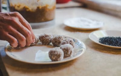 Energy Balls with Dates & Walnuts